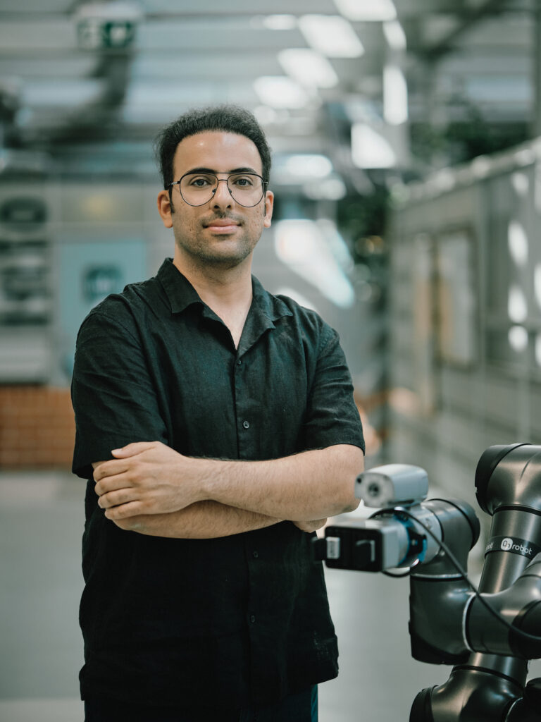 Alireza Olama